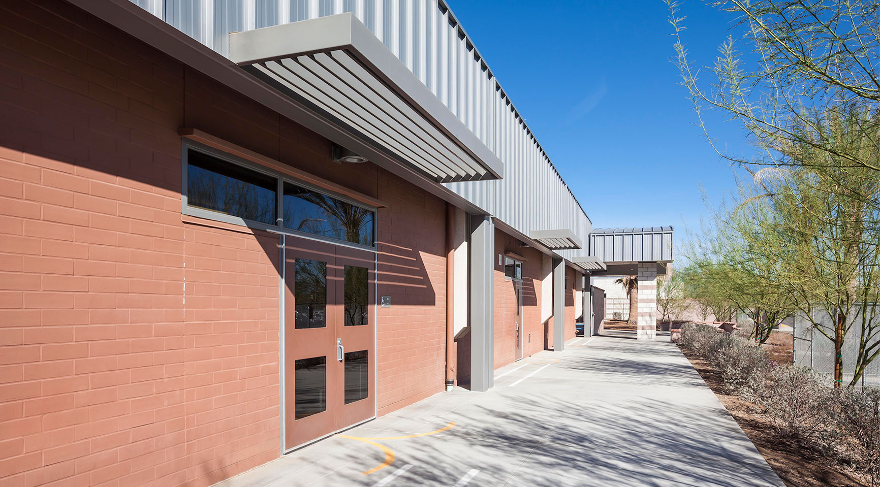 Pinacate Middle School Building